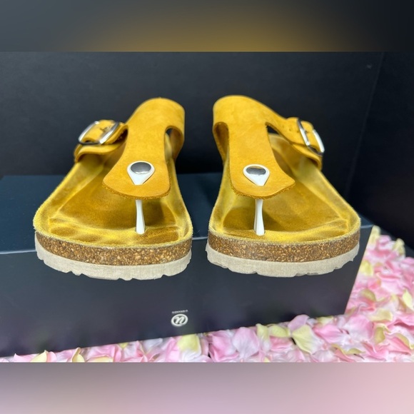 Yokono Yellow Suede Sandals, super cute size 38 - Picture 2 of 9